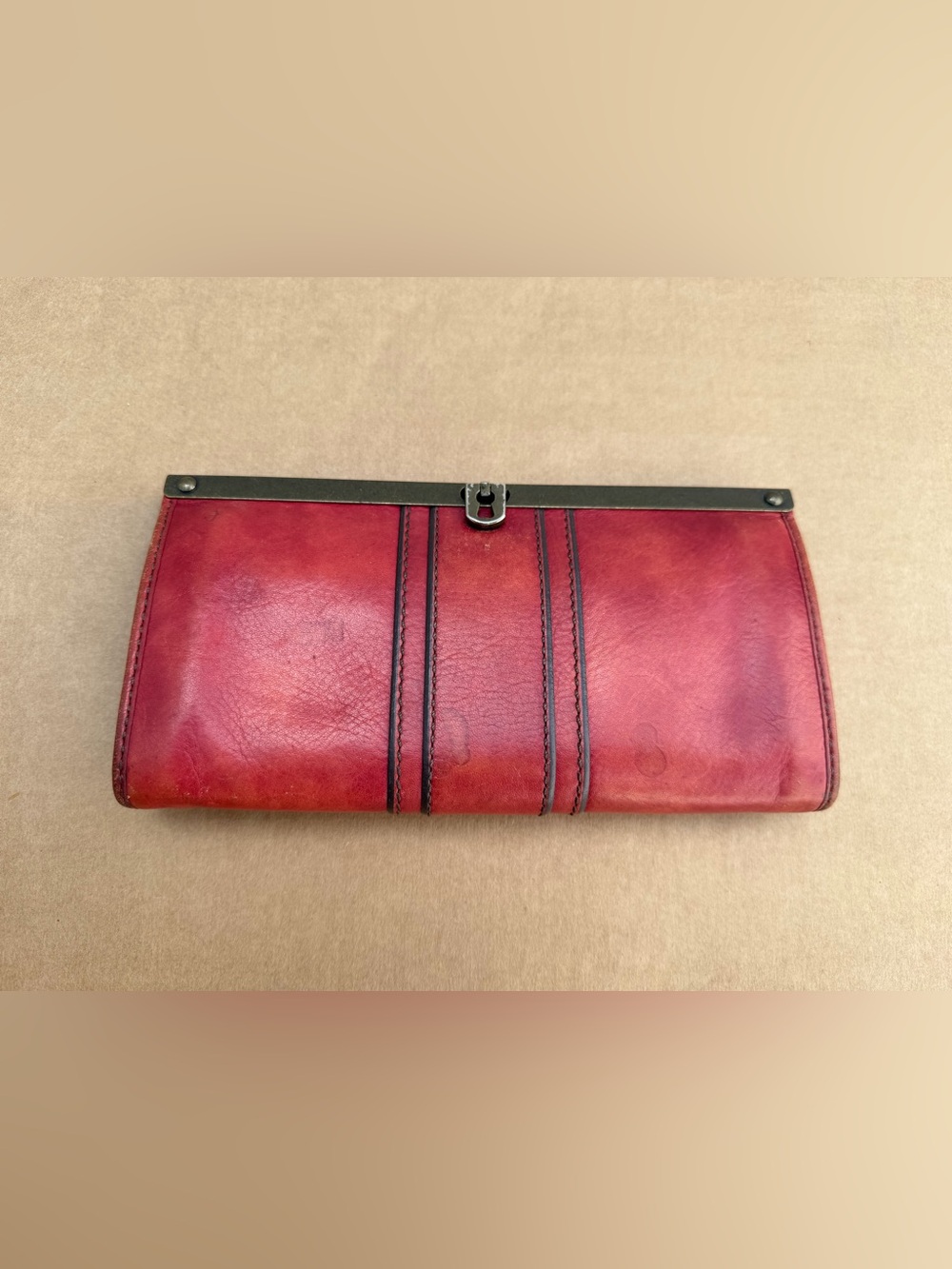Fossil Red Leather Frame Clutch Wallet Kiss Lock Organizer 8 x 4
